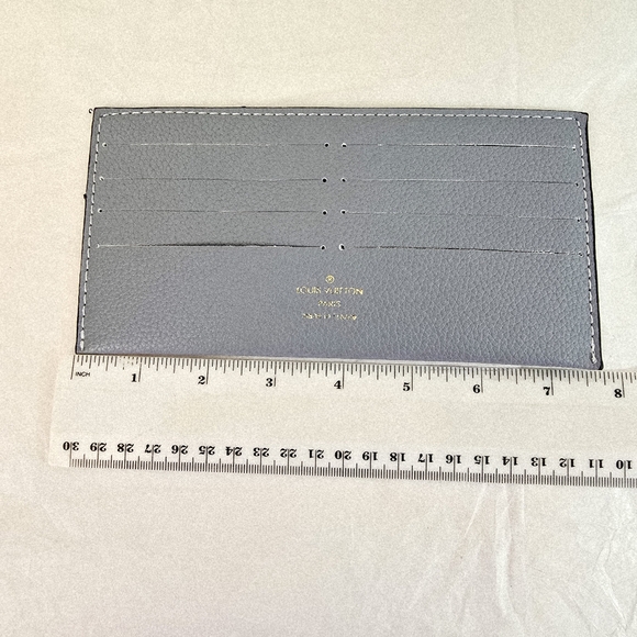 Louis Vuitton Gray Crossbody Bag - Picture 16 of 16